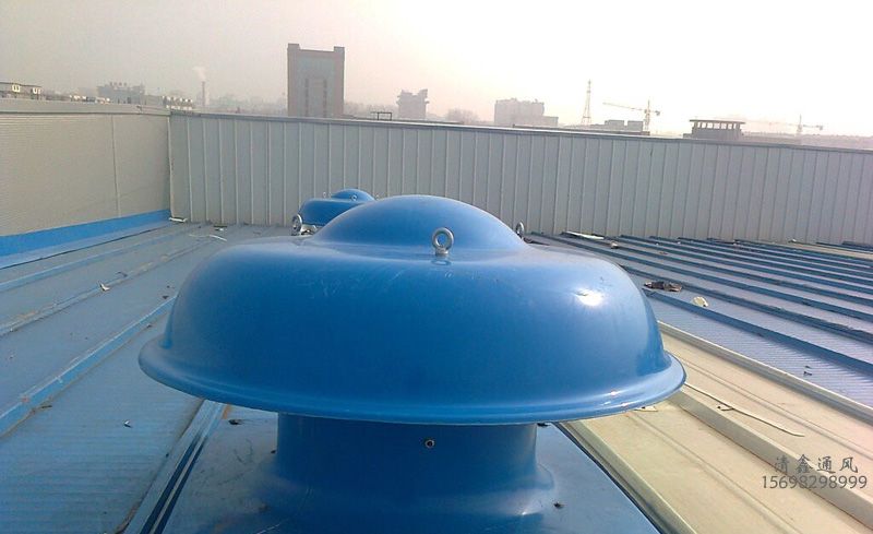 屋頂軸流風(fēng)機(jī)施工現(xiàn)場(圖1) 屋頂軸流風(fēng)機(jī)施工現(xiàn)場(圖1)